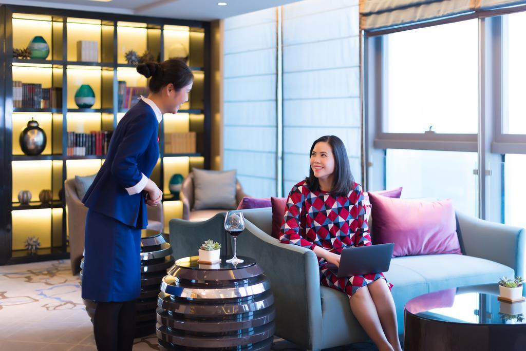 Novotel Ningbo East Exteriör bild