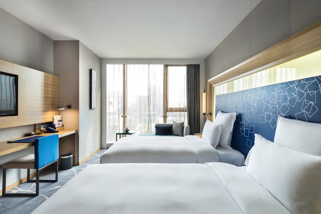 Novotel Ningbo East Exteriör bild